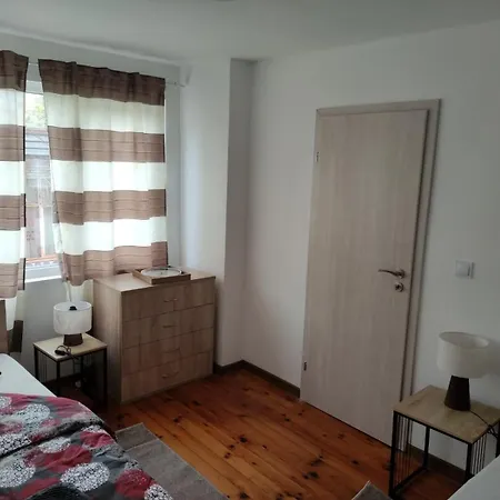 Rozi Apartment